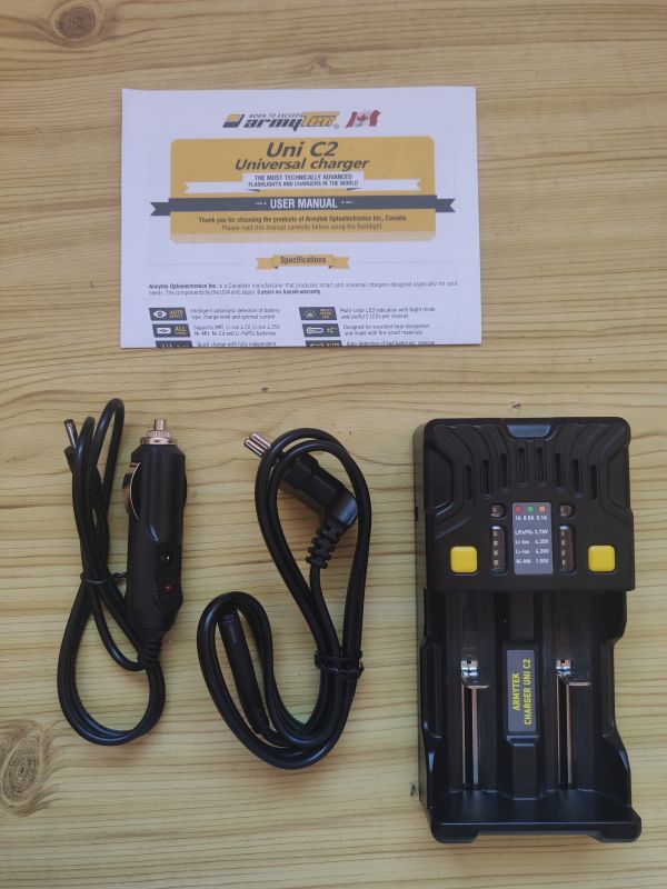 Armytek uni. Armytek uni c2. зарядка армитек. зарядное устройство armytek. armytek зарядное устройство для аккумуляторов.