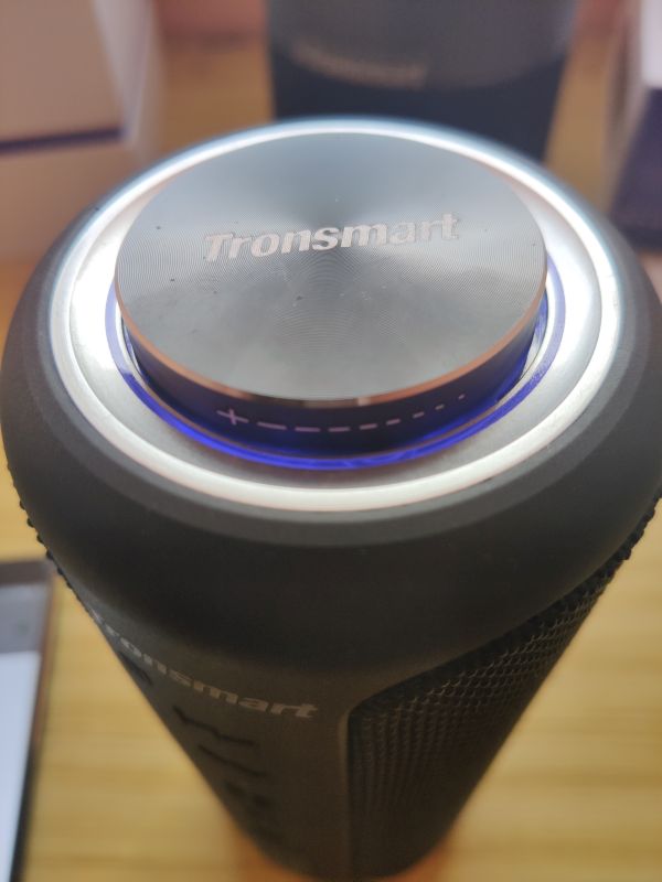 Колонка tronsmart t7