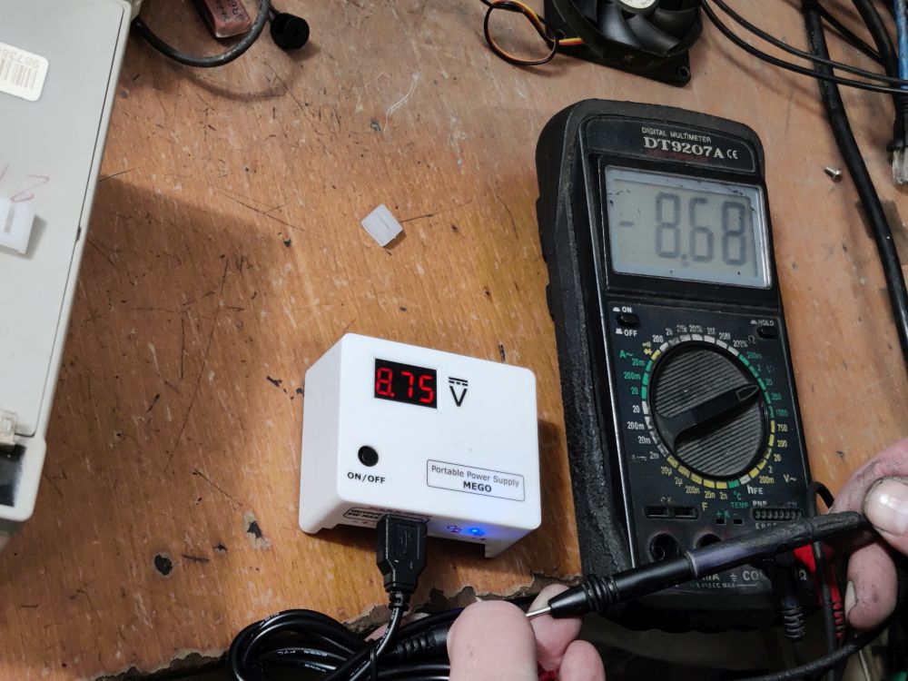 obzorMEGOPortablePowerSupplyRechargeablereview010 Обзор товаров