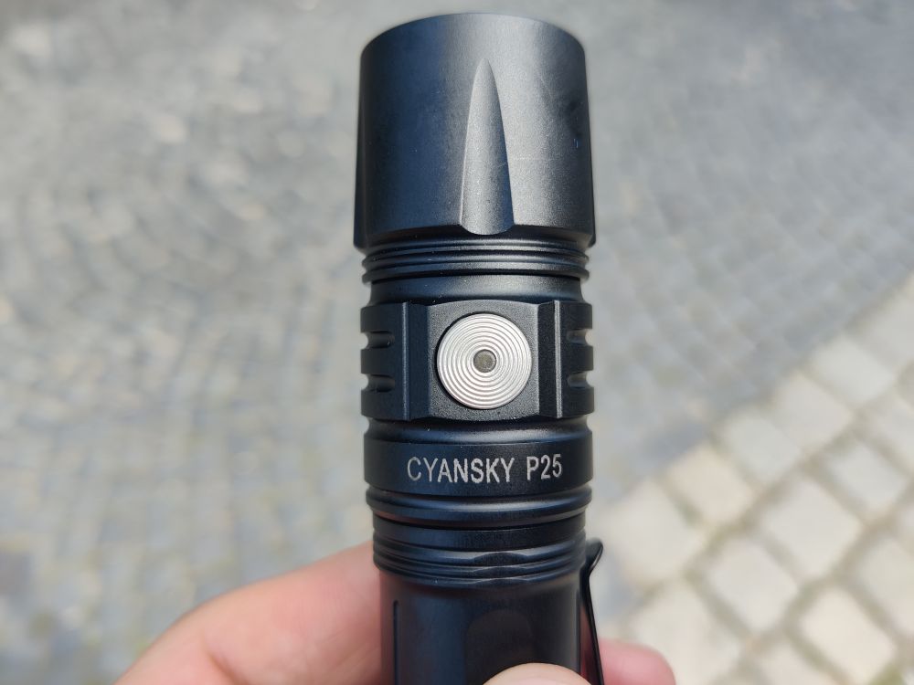 Cyansky P25 V2 тактический фонарь
