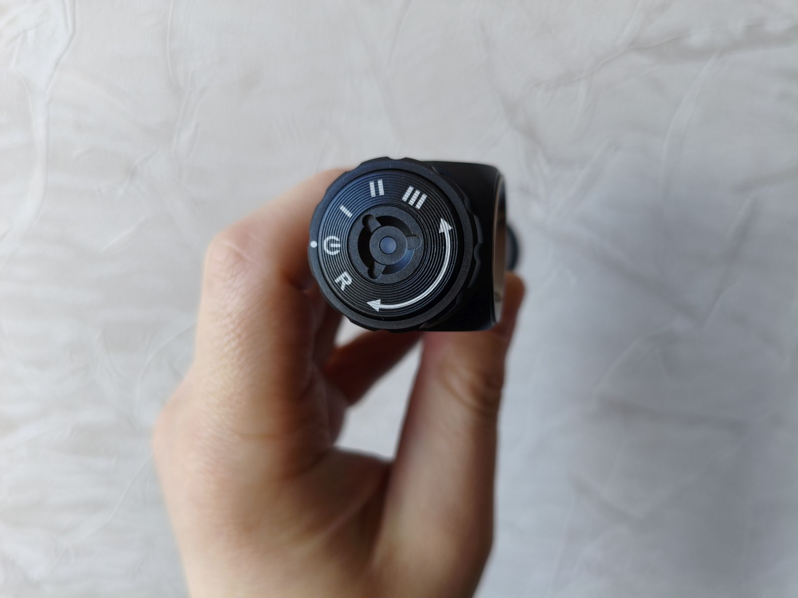 Рисунок №6: Обзор налобного фонаря SOFIRN HS43: 3200 люмен, белый/красный свет и управление поворотным кольцом Обзор налобного фонаря SOFIRN HS43: 3200 люмен, белый/красный свет и управление поворотным кольцом. Обзор на InSKU.com